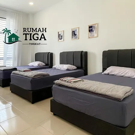 Rumah Tiga Tingkat Kuantan Exterior photo