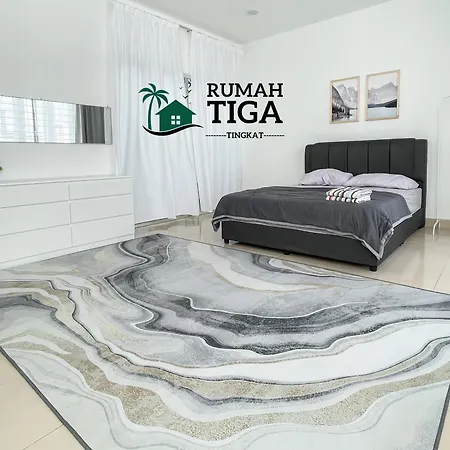 Rumah Tiga Tingkat Kuantan Exterior photo