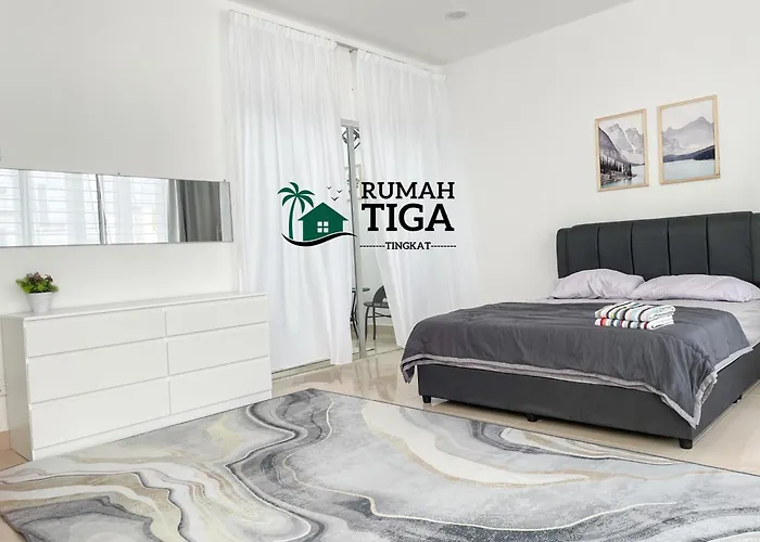 Rumah Tiga Tingkat