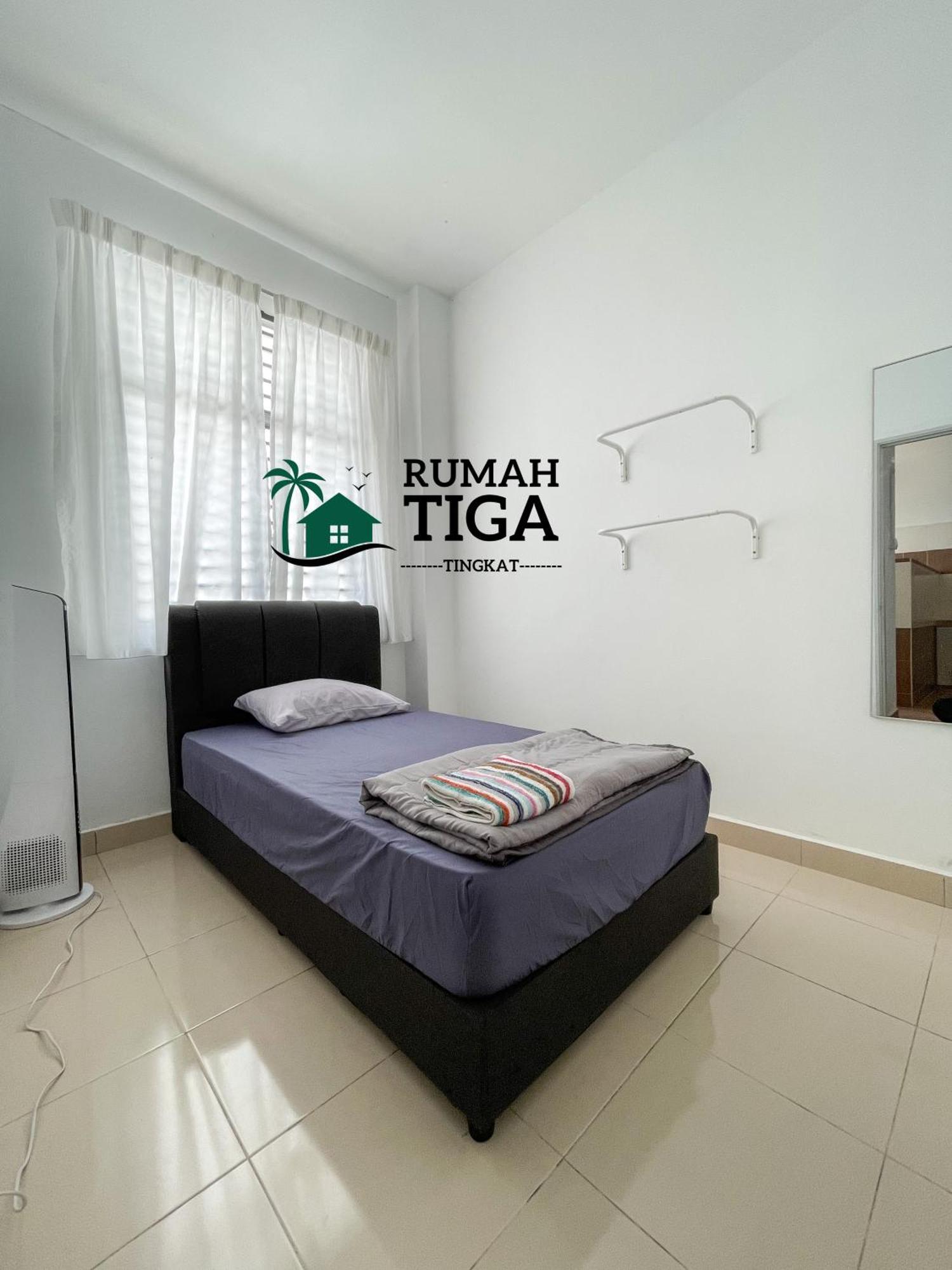 Rumah Tiga Tingkat Holiday home Kuantan