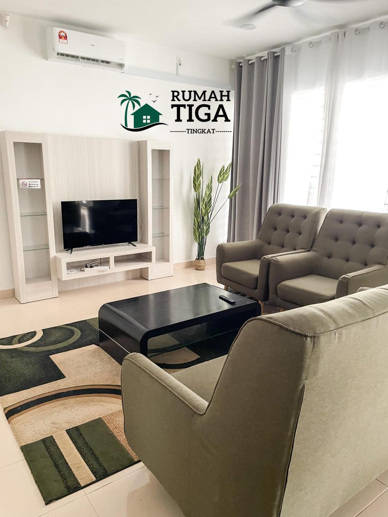Rumah Tiga Tingkat