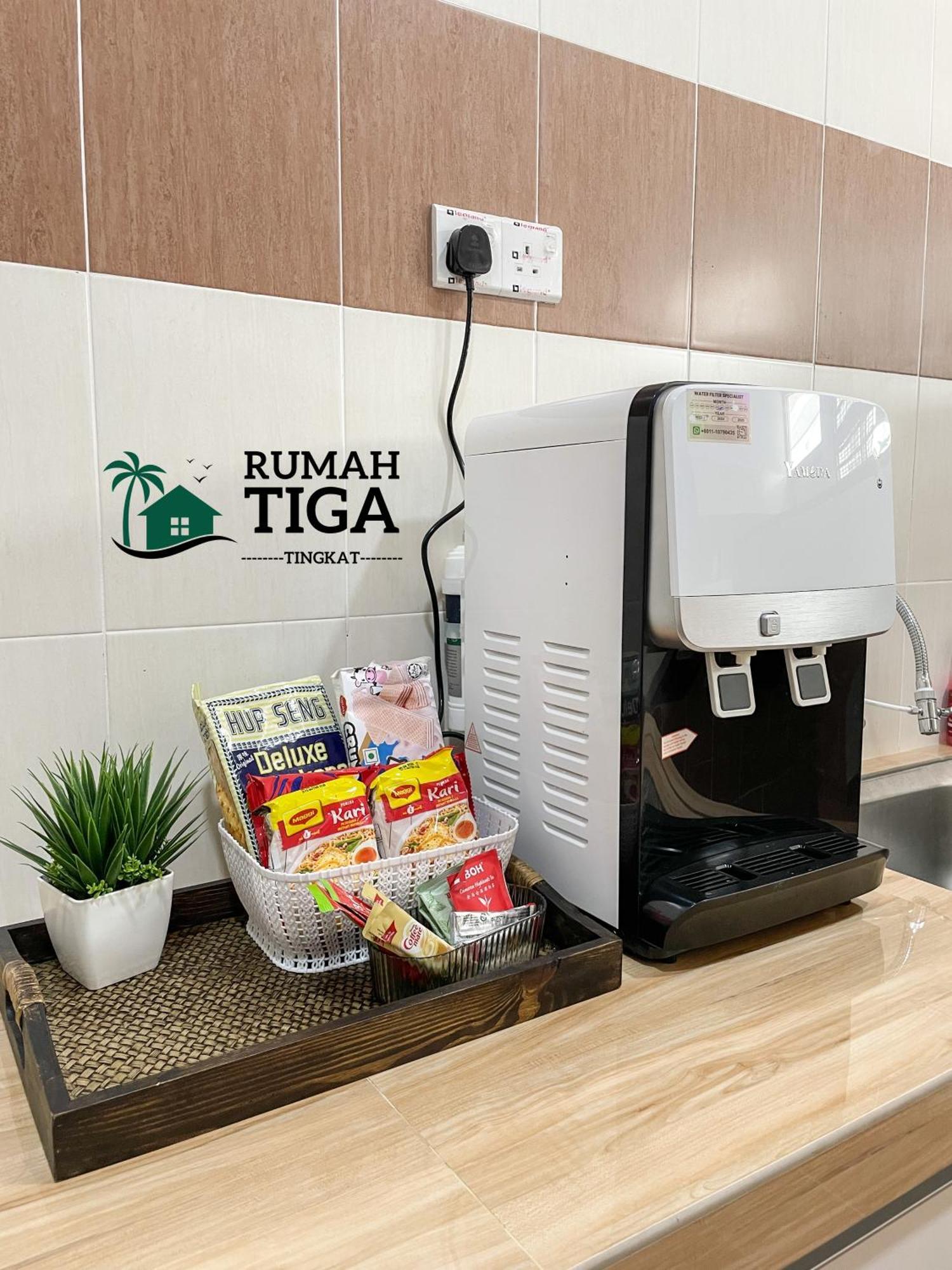 Rumah Tiga Tingkat Holiday home
