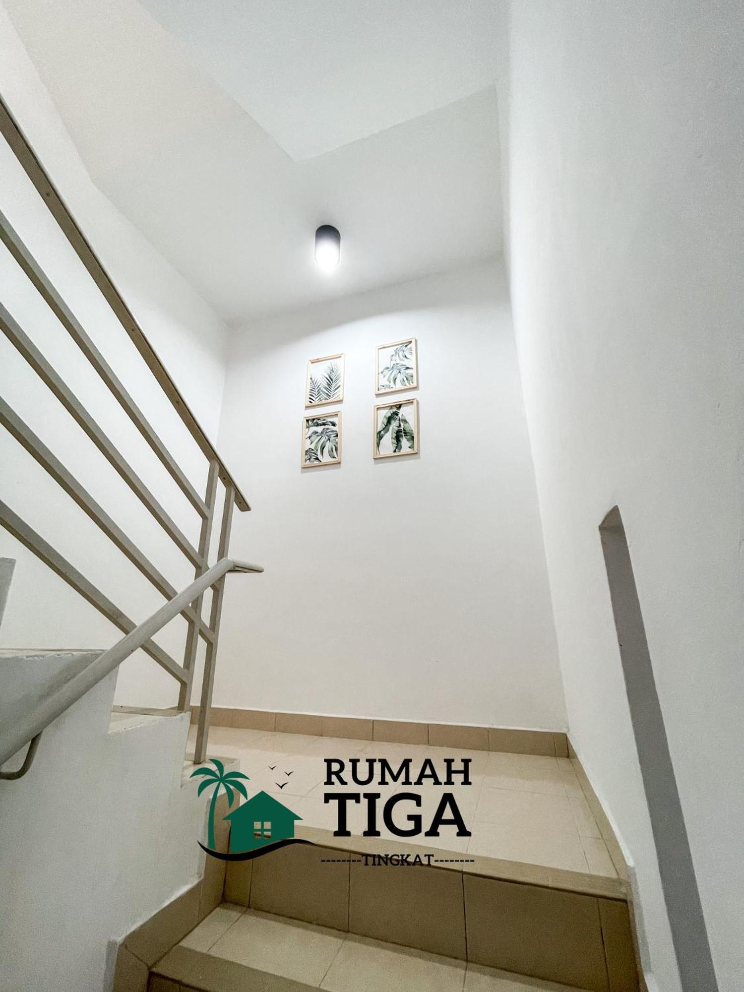 Holiday home Rumah Tiga Tingkat *