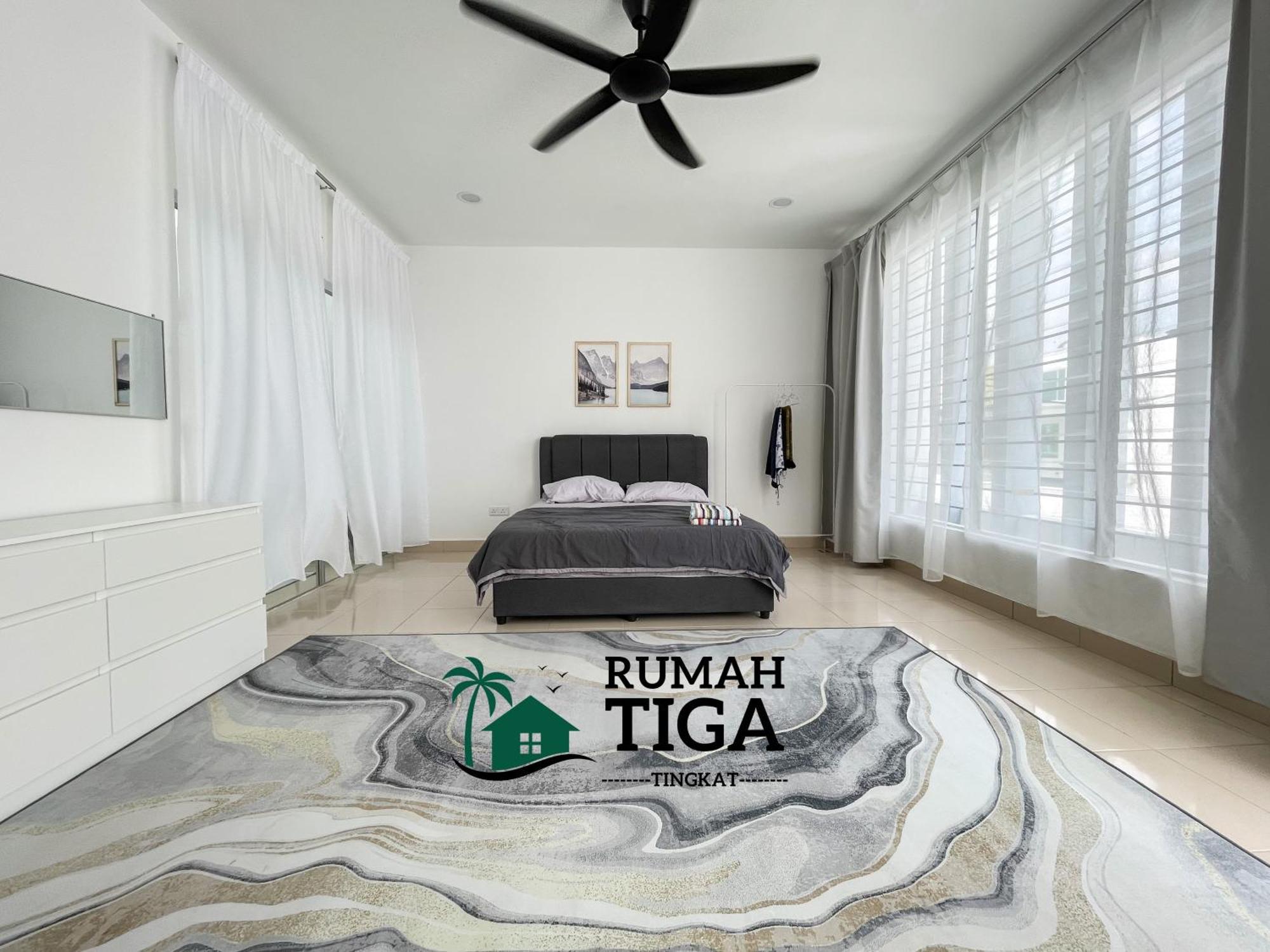 Rumah Tiga Tingkat Holiday home