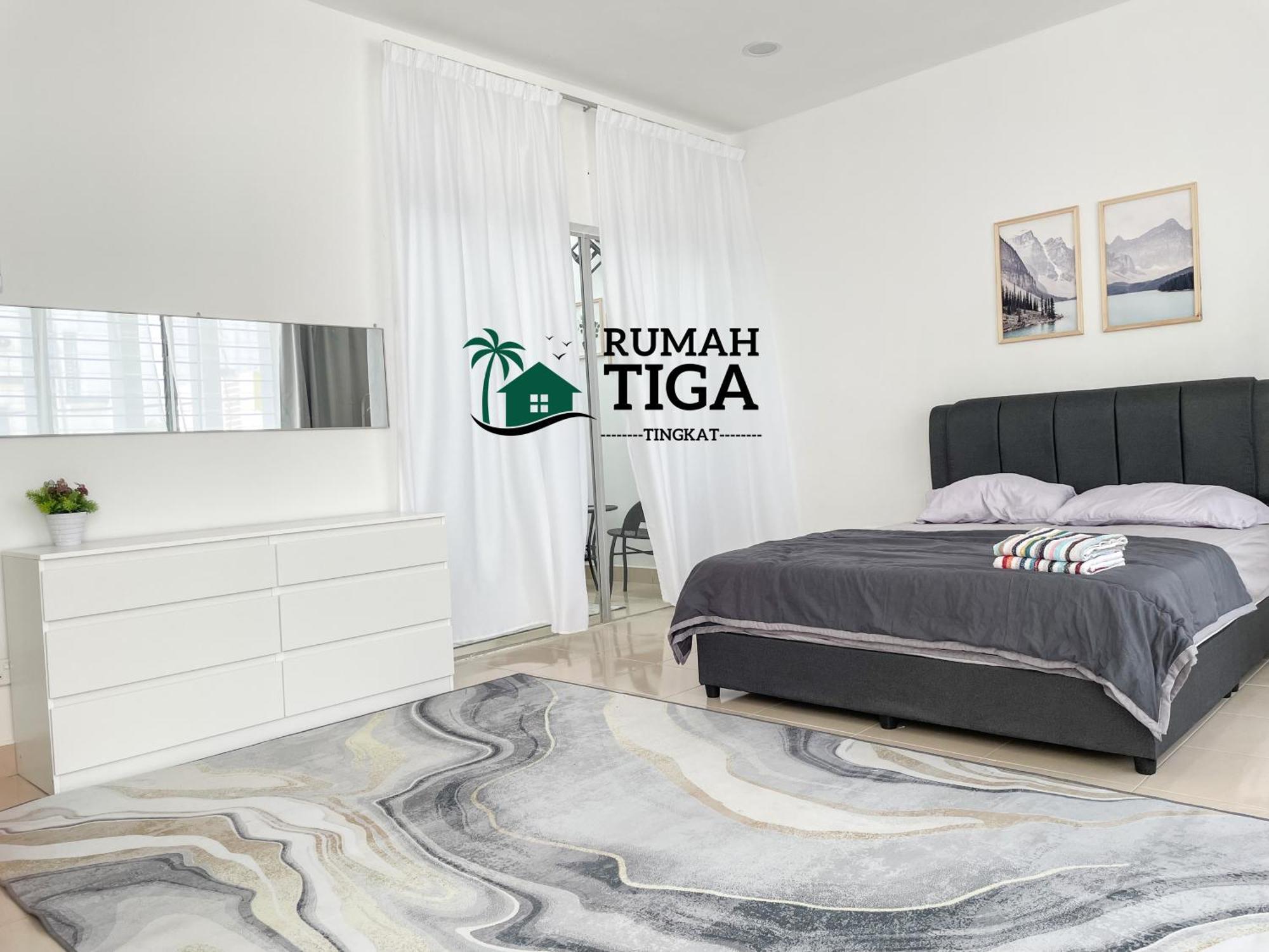 Rumah Tiga Tingkat